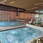 Wave Front Sea View 7 Floor *