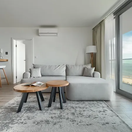 Wave Front Sea View 7 Floor